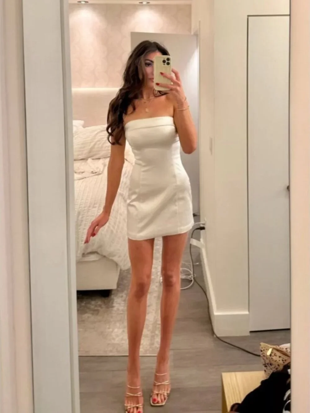 Aritzia Sunday Best Shimmer Satin Tube Dress Birch White Size 4 - Picture 10 of 10